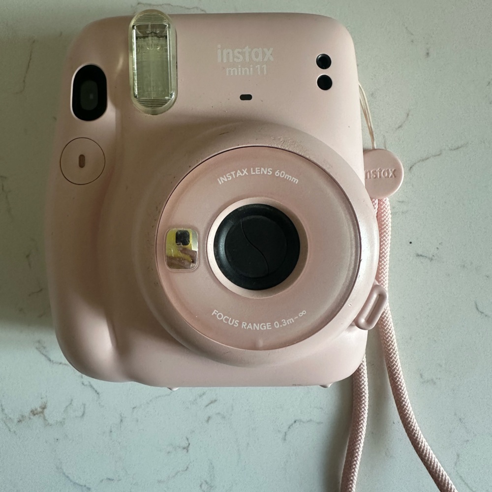 Instax Mini 11 Blush Instant Camera